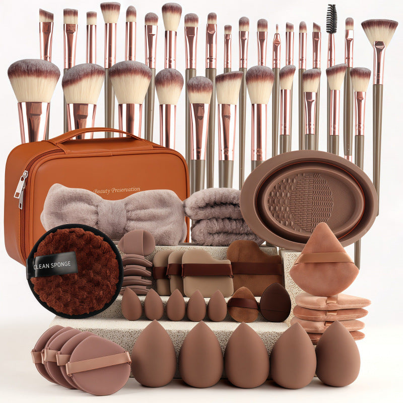 Voyage Queens - 67-Piece Makeup Brush and Sponge Kit - Voyage Queens