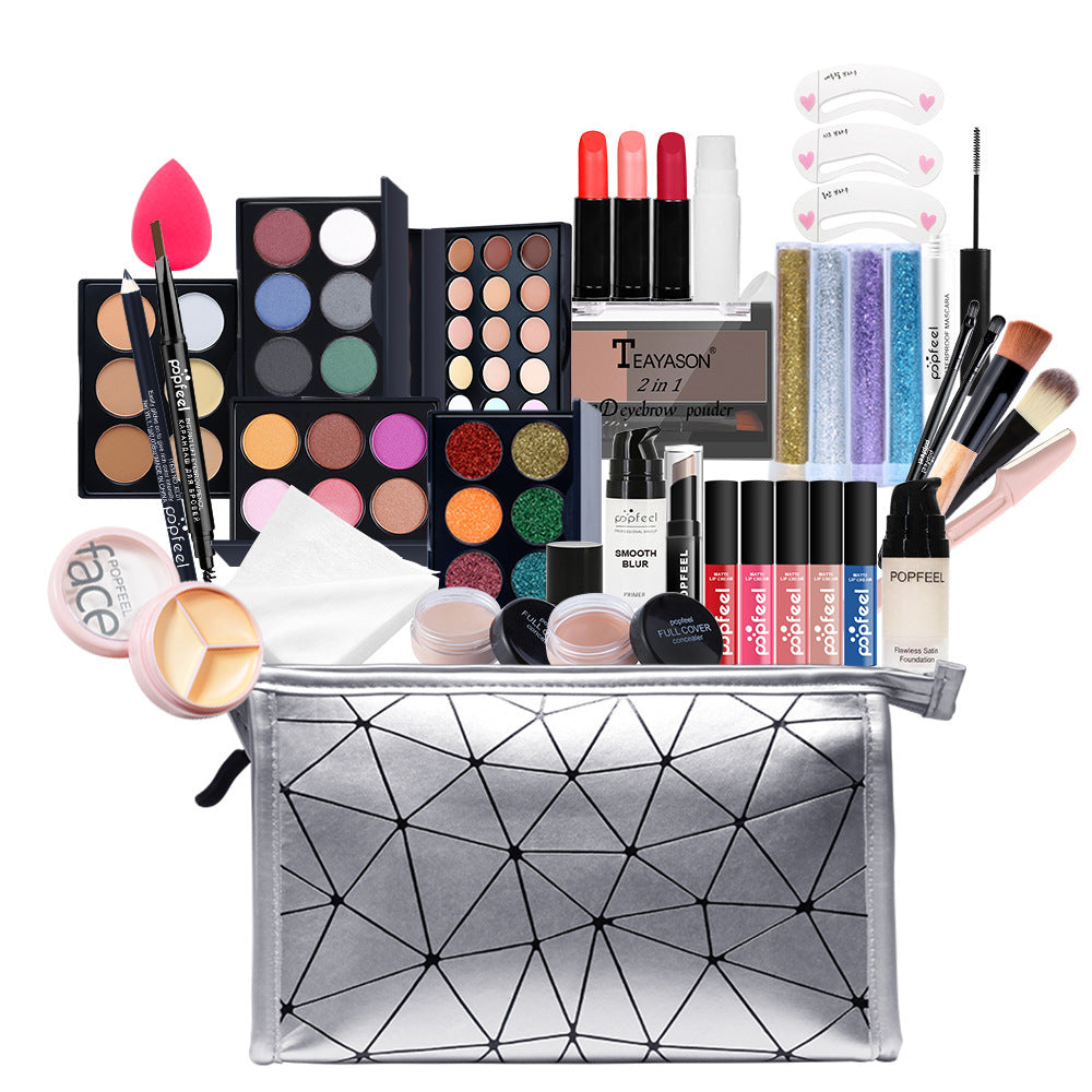 Voyage Queens - Complete makeup kit - Voyage Queens