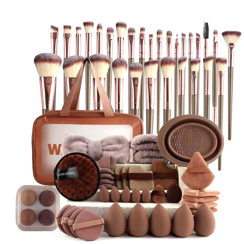 Voyage Queens - 67-Piece Makeup Brush and Sponge Kit - Voyage Queens